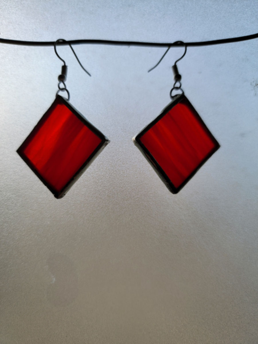 Diamond earrings (Red)